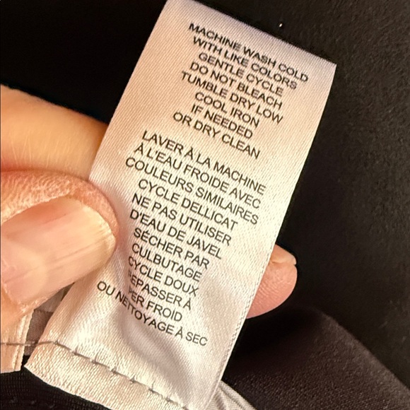 Tahari Black Blazer with Zipper Pockets - Picture 4 of 5